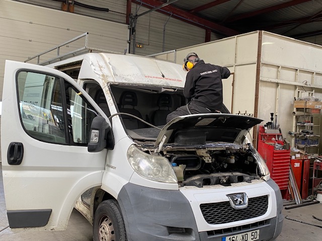 CARROSSERIE FOURGON